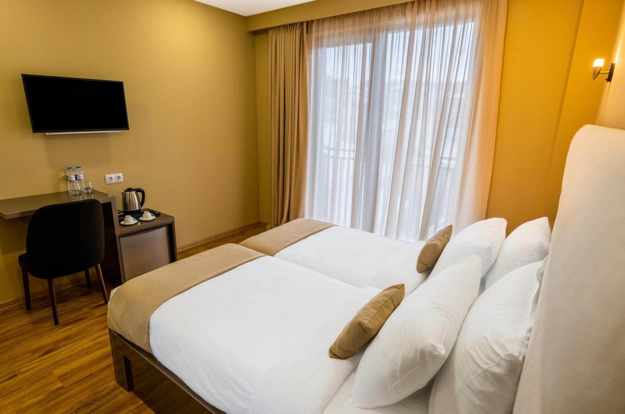 Hotel Residence Plaza تبليسي الغرفة الصورة