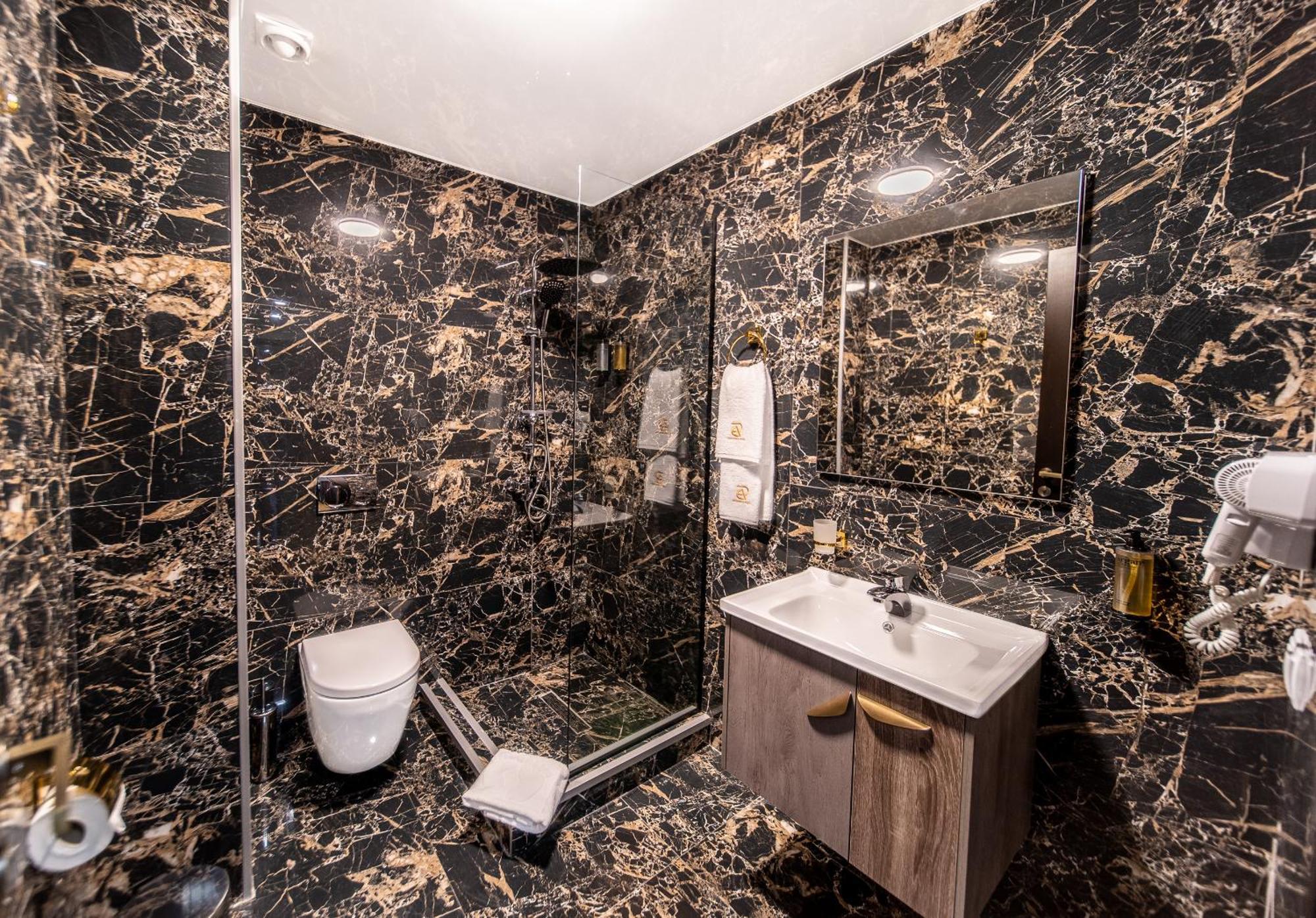 Hotel Residence Plaza تبليسي الغرفة الصورة